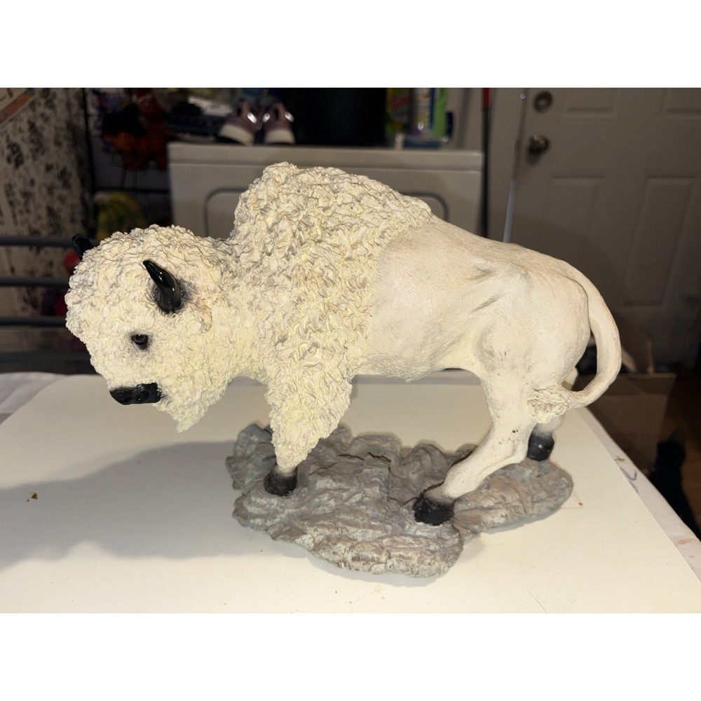 White Bison Figurine 11" American Buffalo Statue Western Faux Stone Cabin Decor